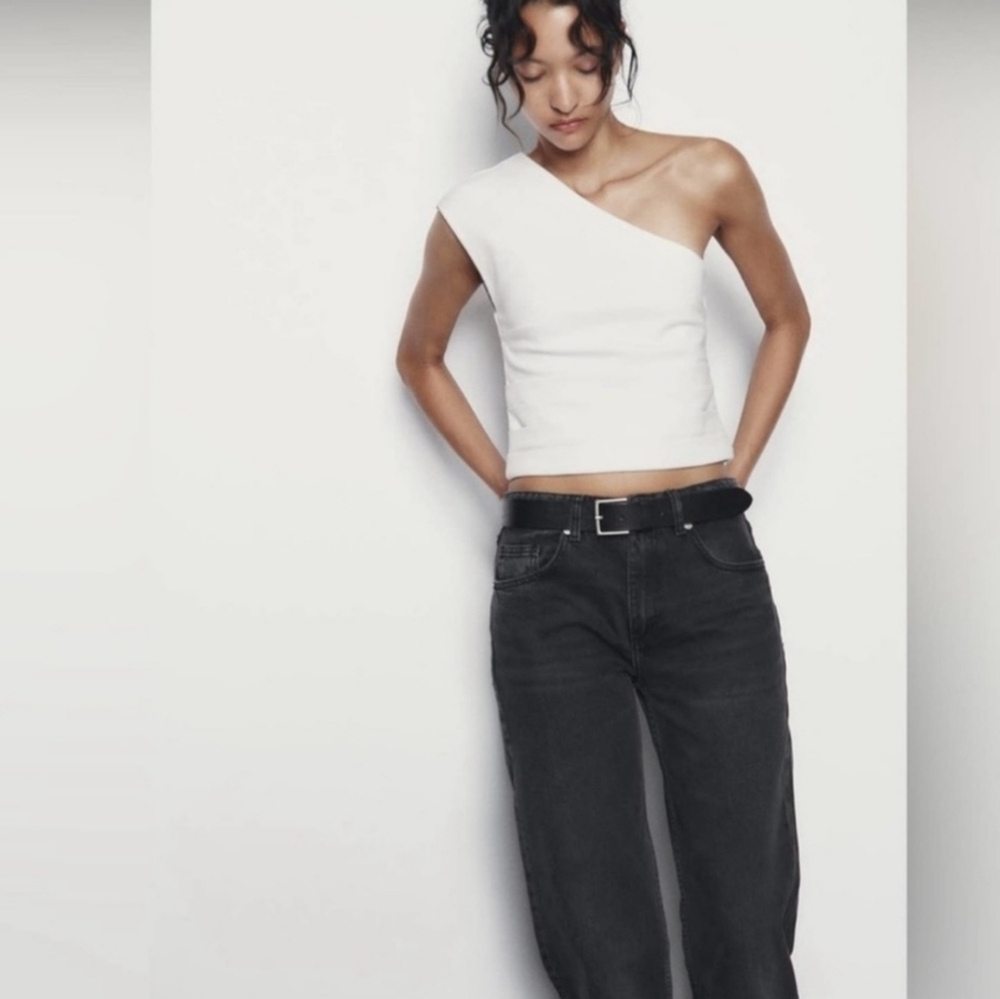 Zara Off-White Asymmetric Crop Top